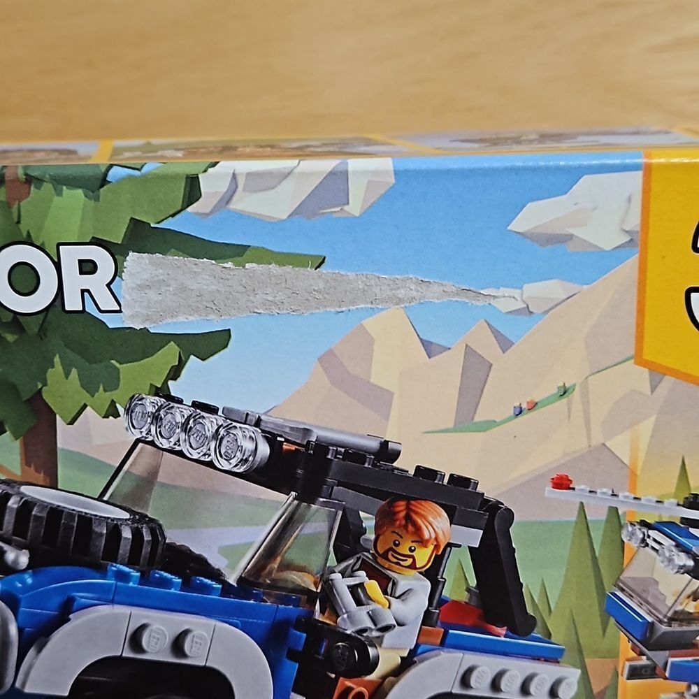 LEGO Creator Outback Adventure 31075 Creator 3 in 1 Set Truck Helicopter - Picture 9 of 15